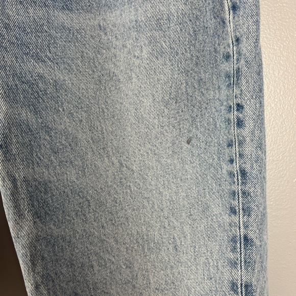 Zara Light Wash Straight Leg Distressed Jeans | Size 6 - Picture 6 of 8